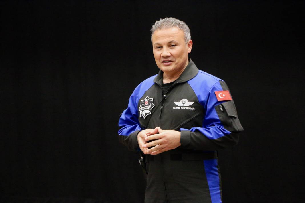 Türkiye'nin ilk astronotu Gezeravcı Eskişehir'de öğrencilerle buluştu - Resim: 20